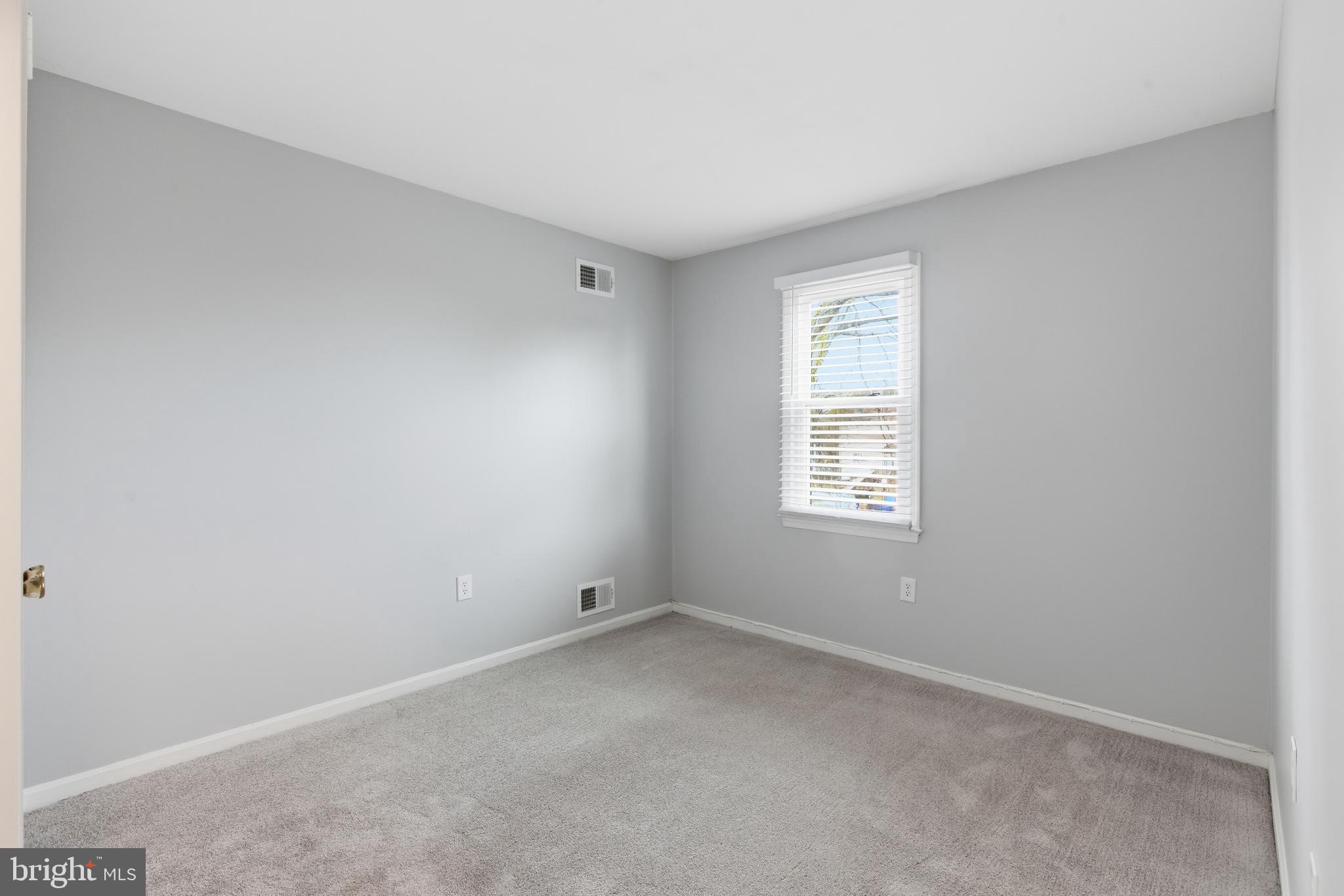 505 Montgomery Street Laurel, MD 20707 - Photo 21 of 30 an empty room with a window