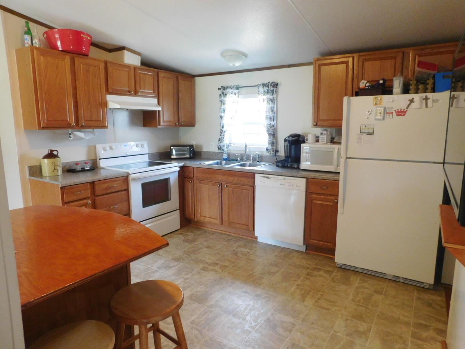 218 Briary Road Hohenwald, TN 38462 - Photo 10 of 26 Gallery Image 10