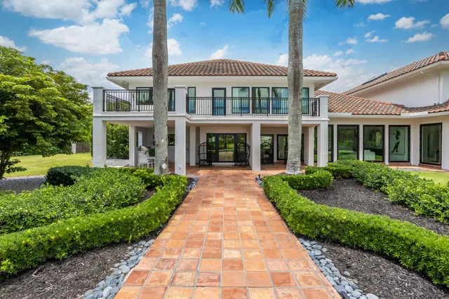 $6,995,000 | 18743 Long Lake Drive, Boca Raton, FL 33496