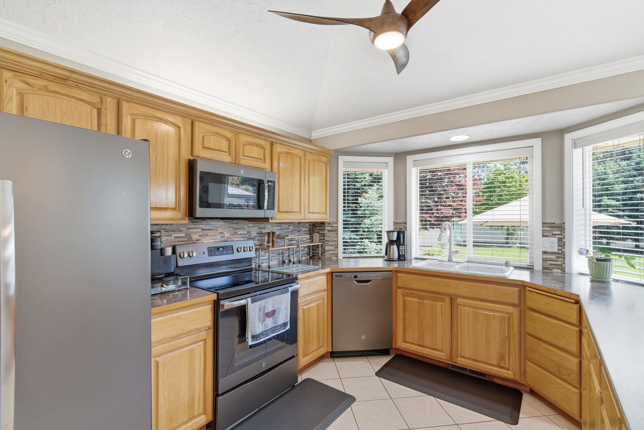 5024 East Birkenhead Lane Colbert, WA 99005 - Photo 8 of 30