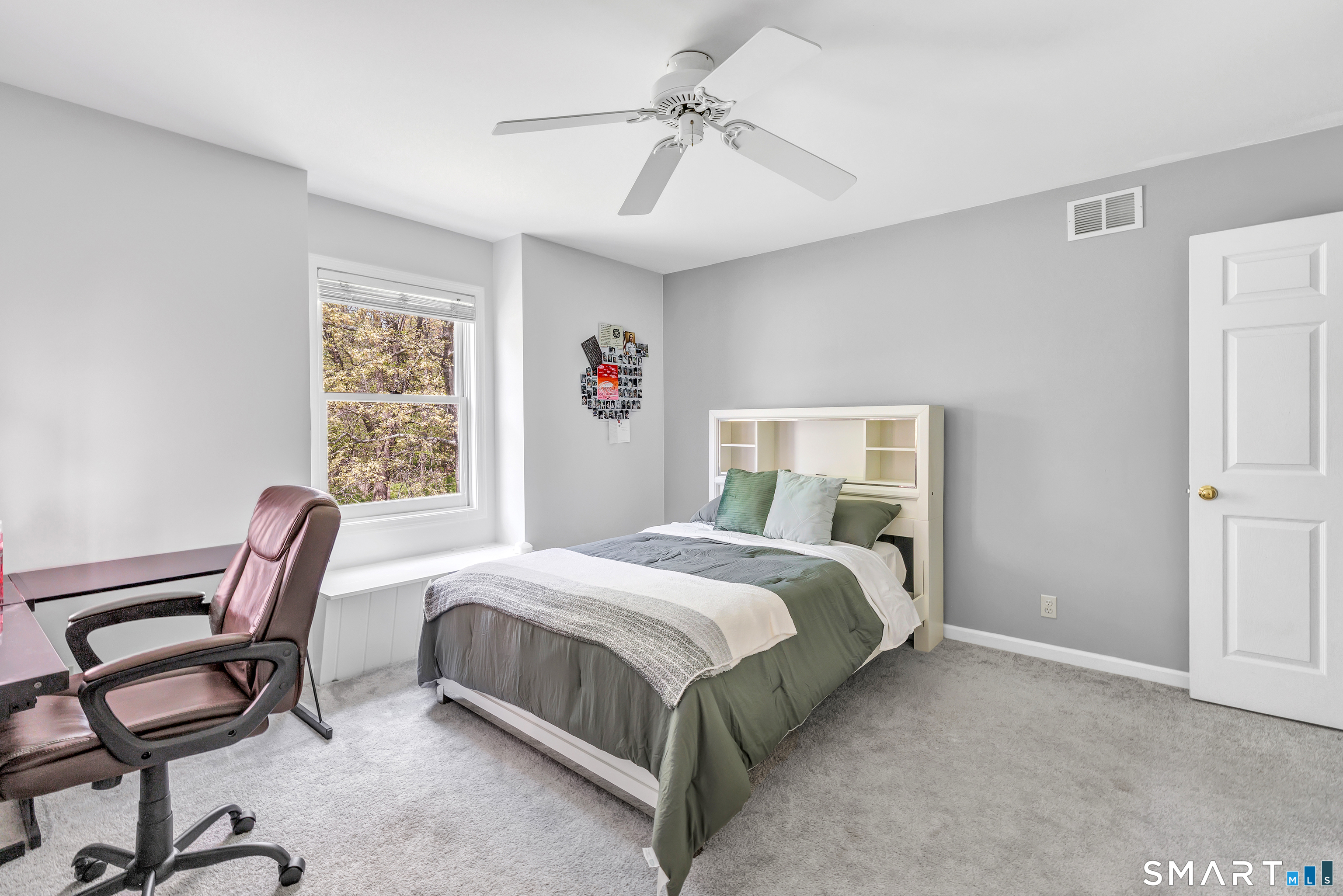 121 Picketts Ridge Road Redding, CT 06896 - Photo 17 of 40