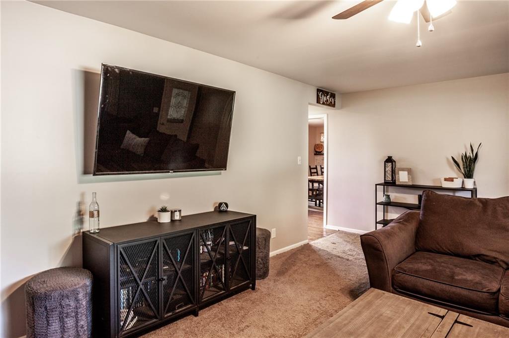 10926 Maze Road Indianapolis, IN 46259 - Photo 4 of 19 Gallery Image 4