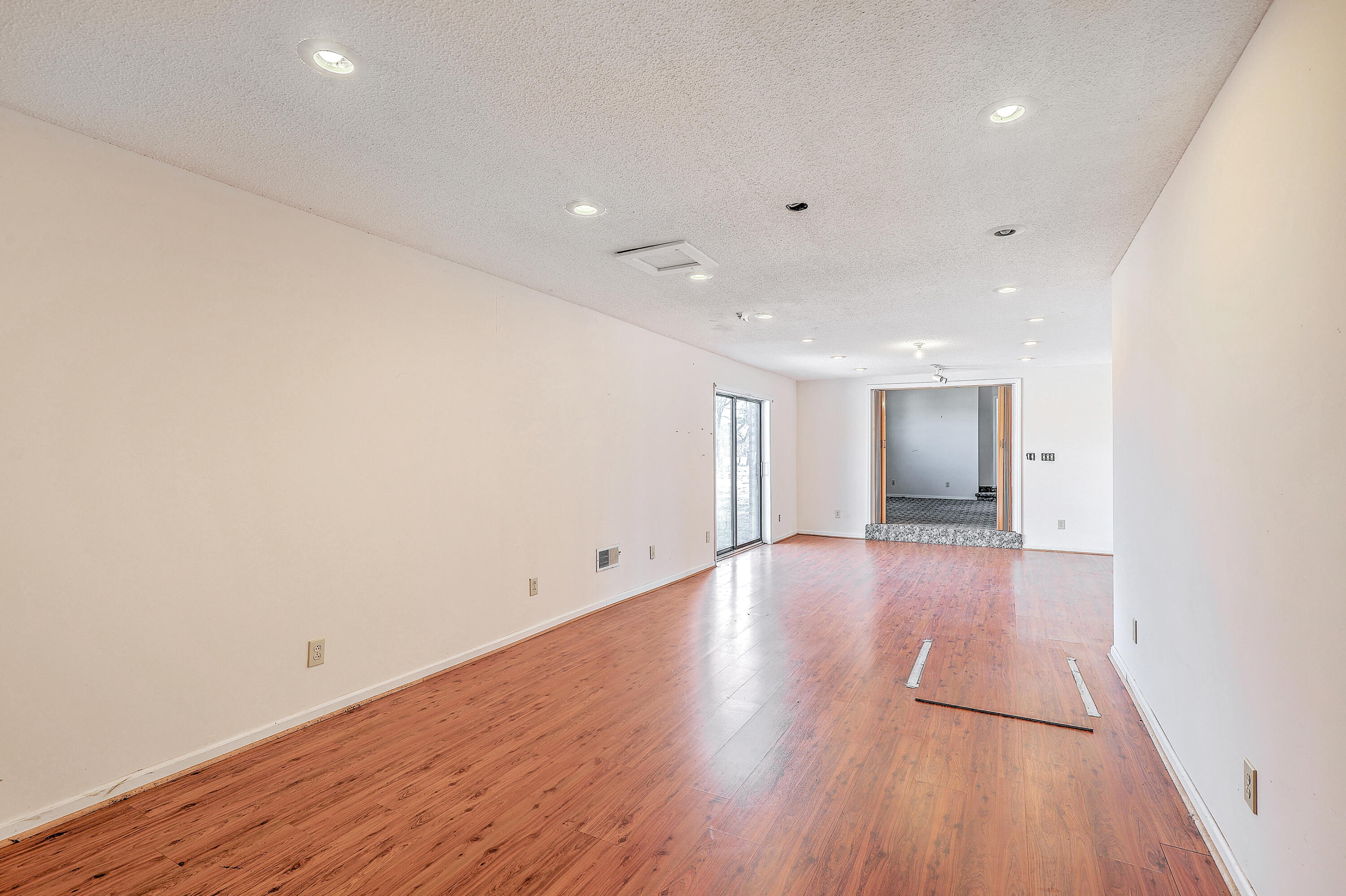 4907 Una Road Hartsville, SC 29550 - Photo 11 of 57 0W7A8394_395_396_397_398_399_400