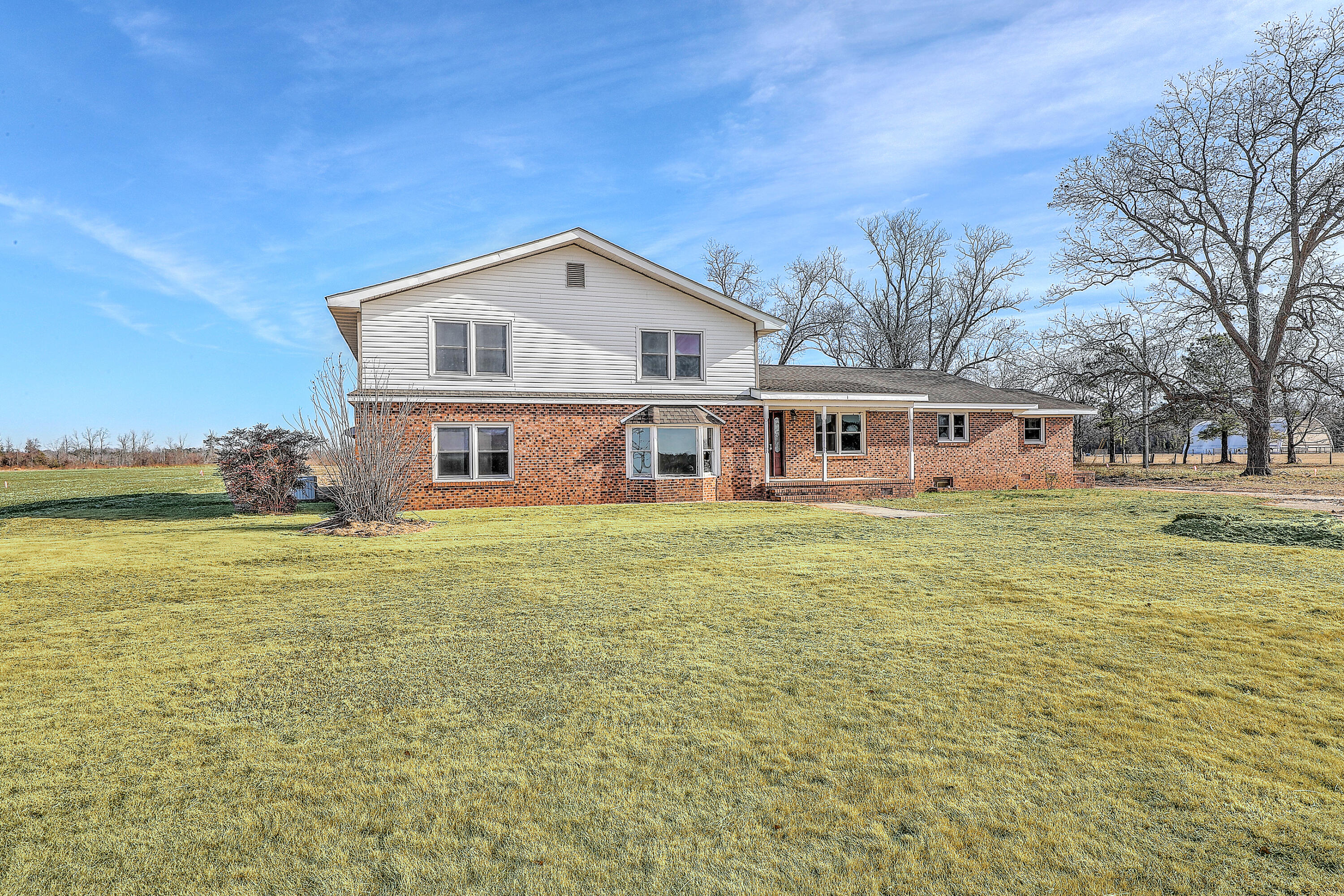 4907 Una Road Hartsville, SC 29550 - Photo 2 of 57 0W7A8289_90_91_92_93_94_95