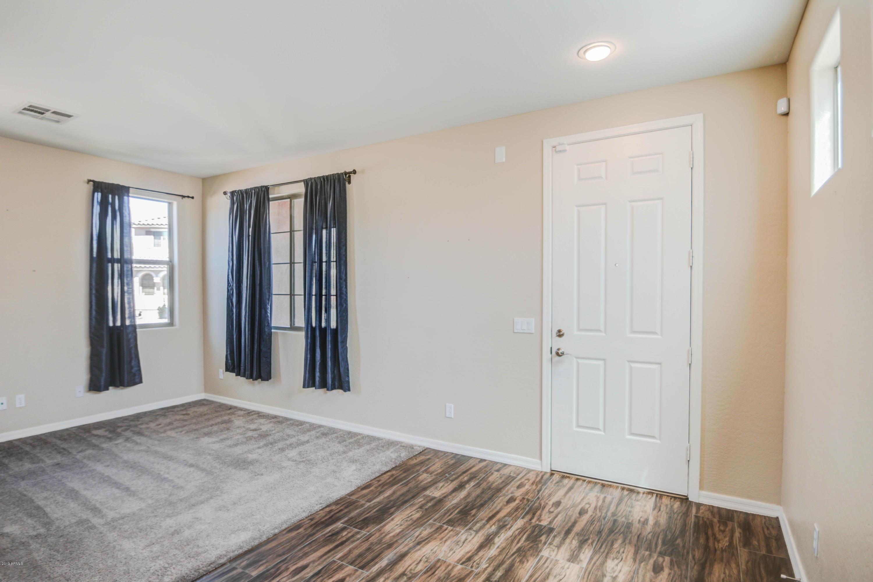 9413 West Payson Road Tolleson, AZ 85353 - Photo 26 of 39 LIVING ROOM 5
