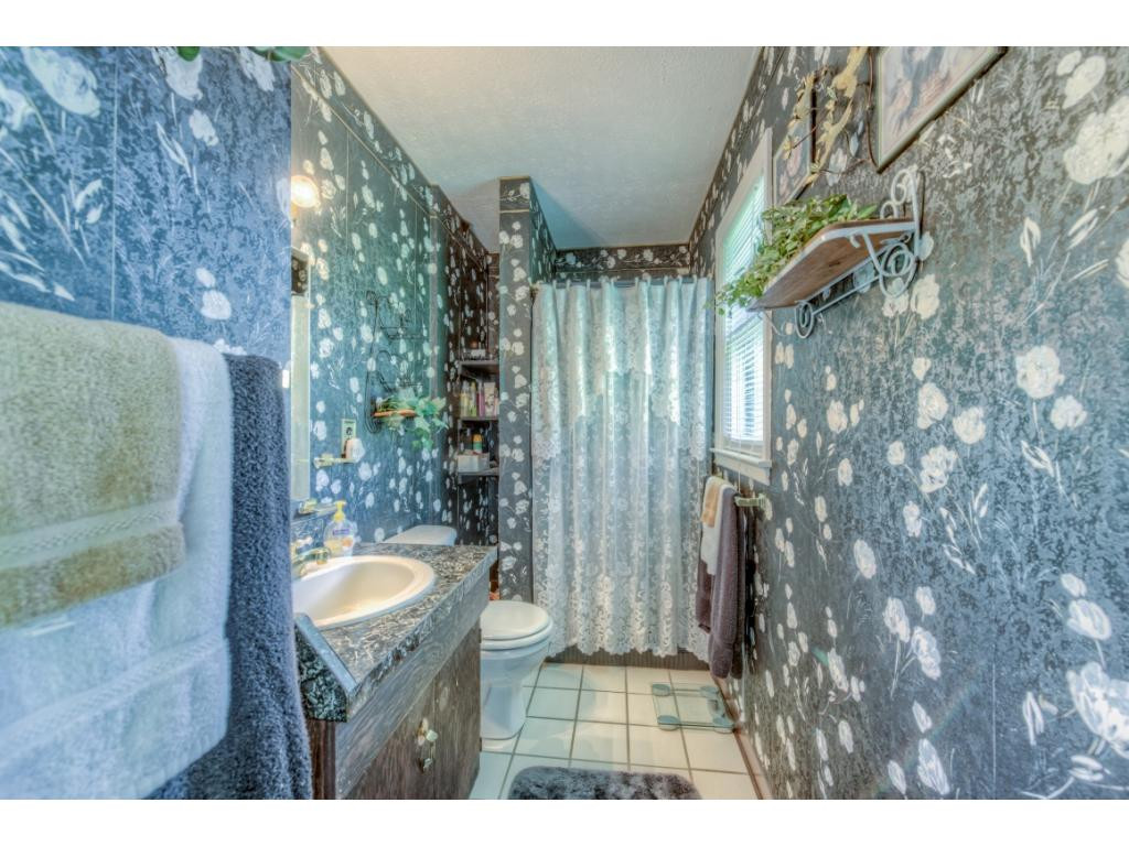 242 Seminole Road Bristol, VA 24201 - Photo 12 of 25 Photo 12