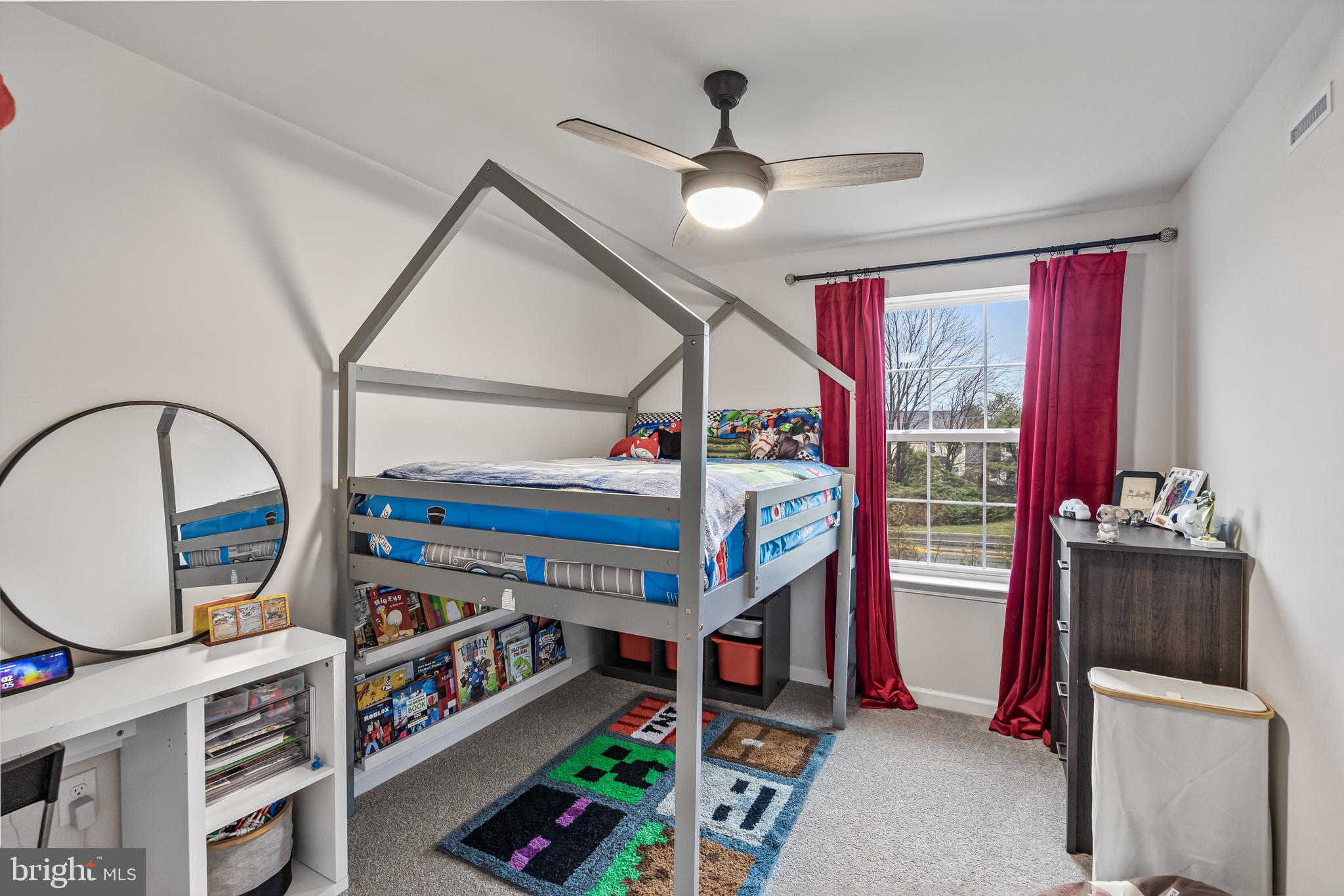 60 Nelsons Way Westampton, NJ 08060 - Photo 23 of 29 a very nice looking room with many windows