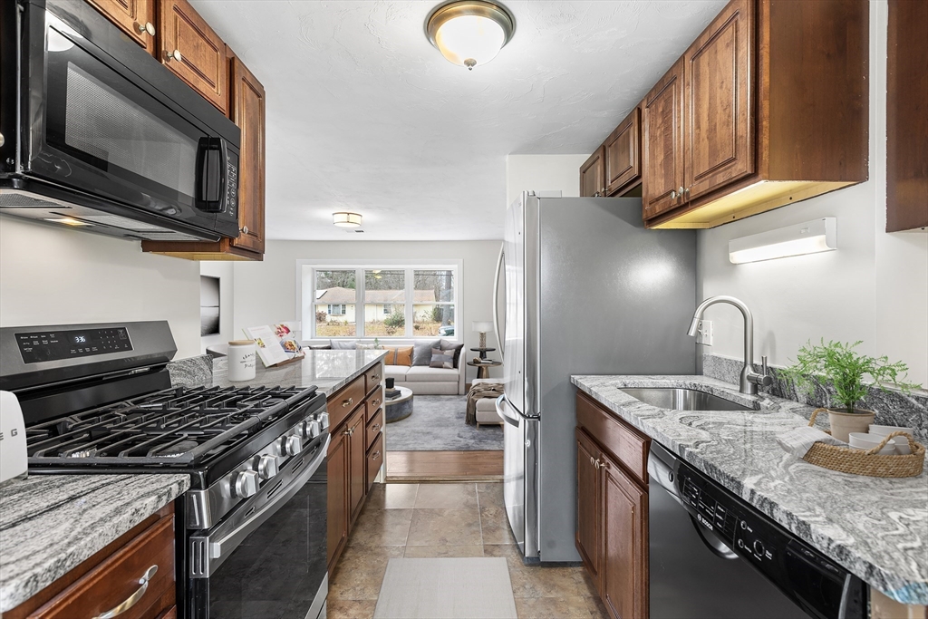 229 Sinclair Road Brockton, MA 02302 - Photo 3 of 14