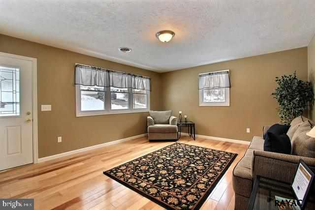 446 Big Spring Road New Cumberland, PA 17070 - Photo 2 of 25 Gallery Image 2