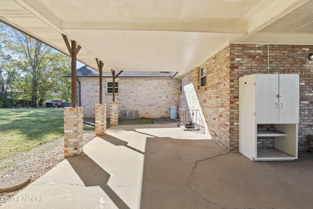 $425,000 | 6112 Clayberry Drive, Knoxville, TN 37931