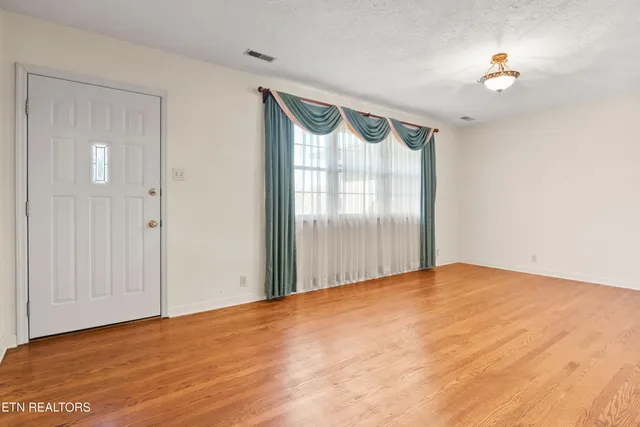 $425,000 | 6112 Clayberry Drive, Knoxville, TN 37931