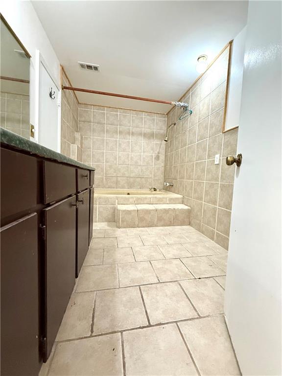 562 Dickens Road Northwest Lilburn, GA 30047 - Photo 15 of 22