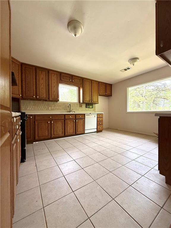 562 Dickens Road Northwest Lilburn, GA 30047 - Photo 18 of 22