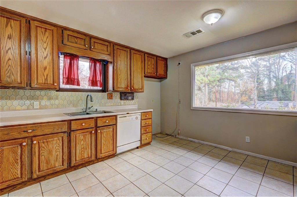 562 Dickens Road Northwest Lilburn, GA 30047 - Photo 19 of 22