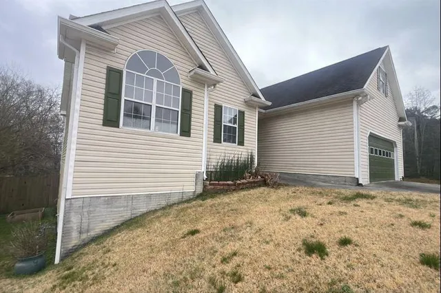 $309,000 | 105 Twin Oaks Drive, Calhoun, GA 30701