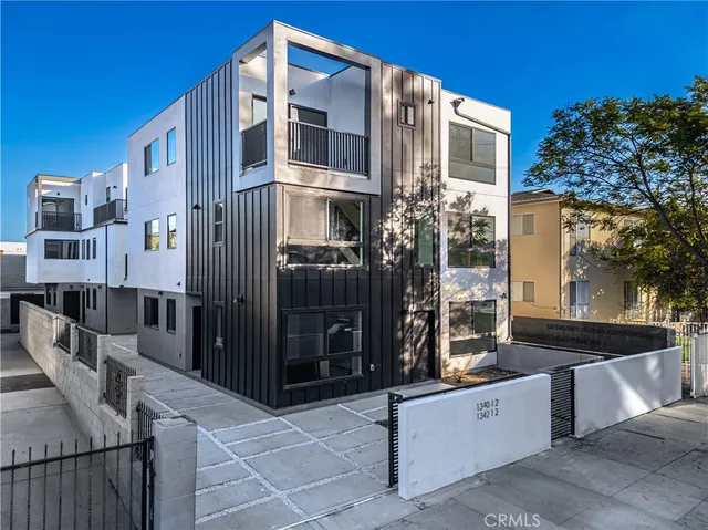 $5,495 | 1340 North Kingsley Drive, Unit 1, Los Angeles, CA 90027