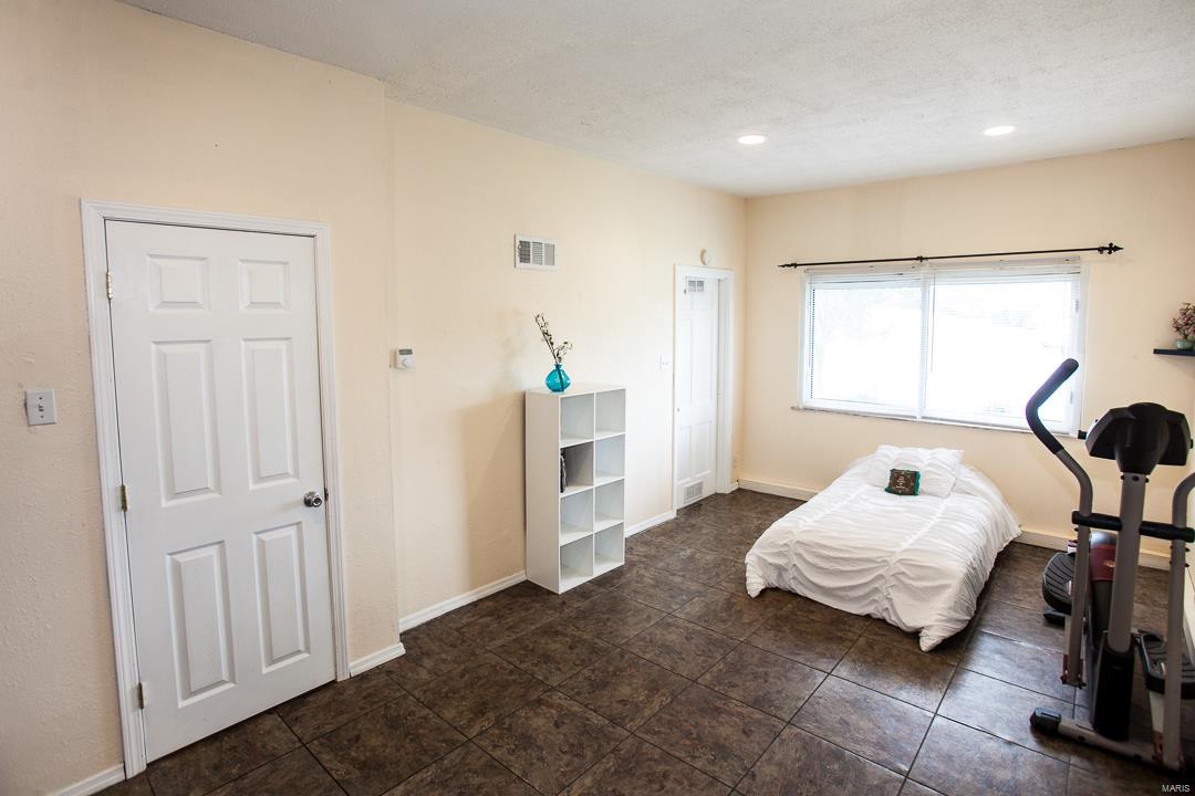 439 South Sappington Road St. Louis, MO 63122 - Photo 18 of 32 Gallery Image 18