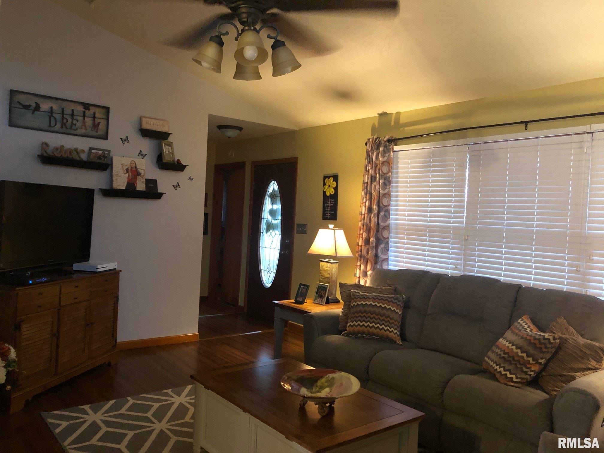 1832 Albert Street Springfield, IL 62702 - Photo 2 of 32