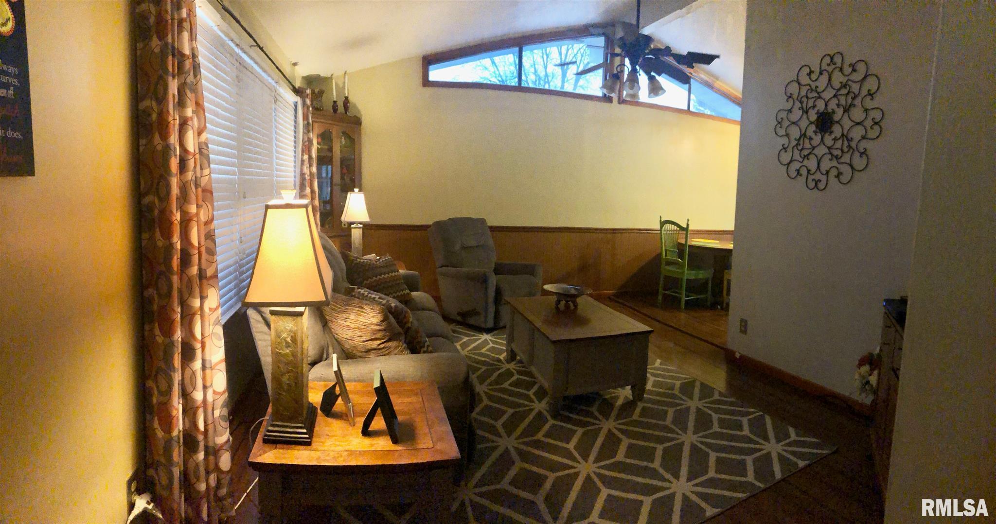 1832 Albert Street Springfield, IL 62702 - Photo 6 of 32