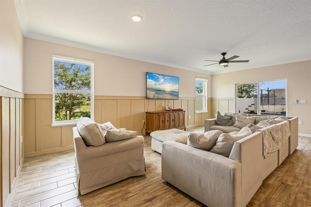 338 Pinecrest Loop Davenport, FL 33837 - Photo 3 of 21