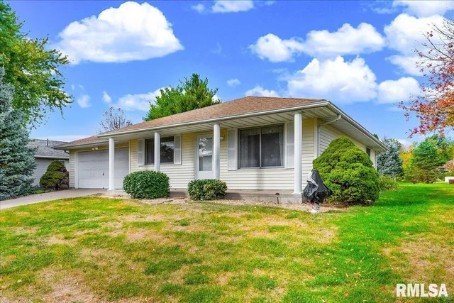 $144,900 | 1215 East Sycamore Street, Canton, IL 61520