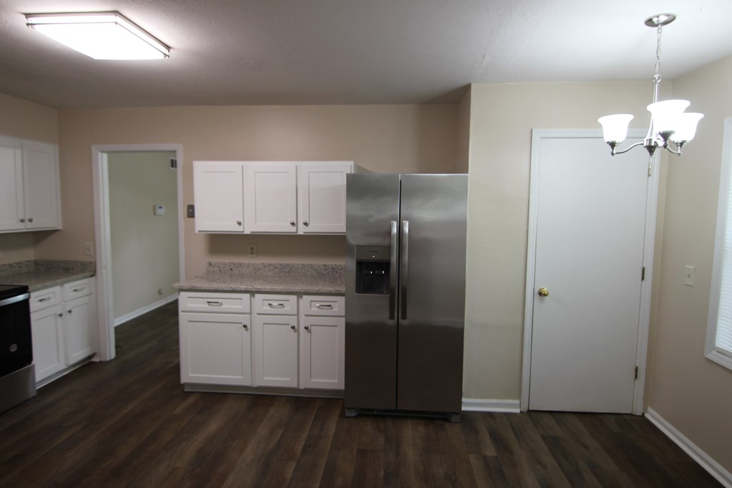 5829 Mill Branch Road Columbus, GA 31907 - Photo 6 of 12 New Stainless Steel Refrigerator