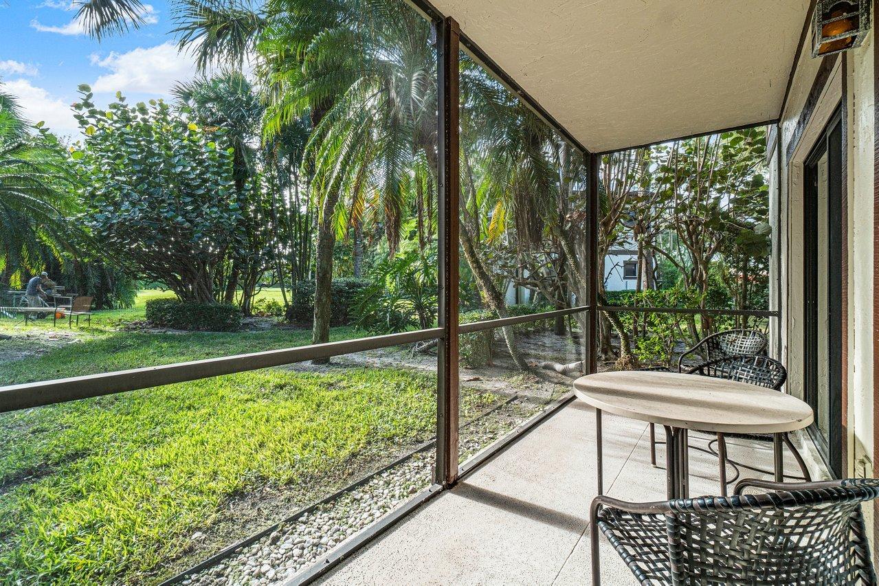 13334 Polo Club Road, Unit 232 Wellington, FL 33414 - Photo 5 of 25 021-13334PoloClubRoad-Wellington-FL-3341