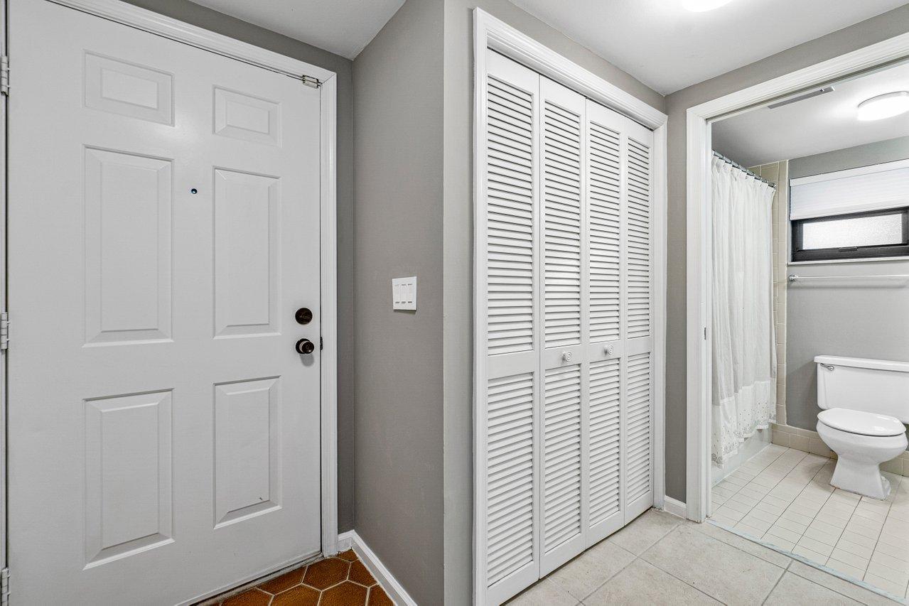 13334 Polo Club Road, Unit 232 Wellington, FL 33414 - Photo 8 of 25 018-13334PoloClubRoad-Wellington-FL-3341