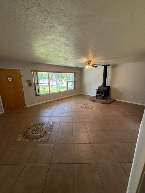 3019 Lathrop Road Manteca, CA 95336 - Photo 19 of 43 a view of an empty room and window