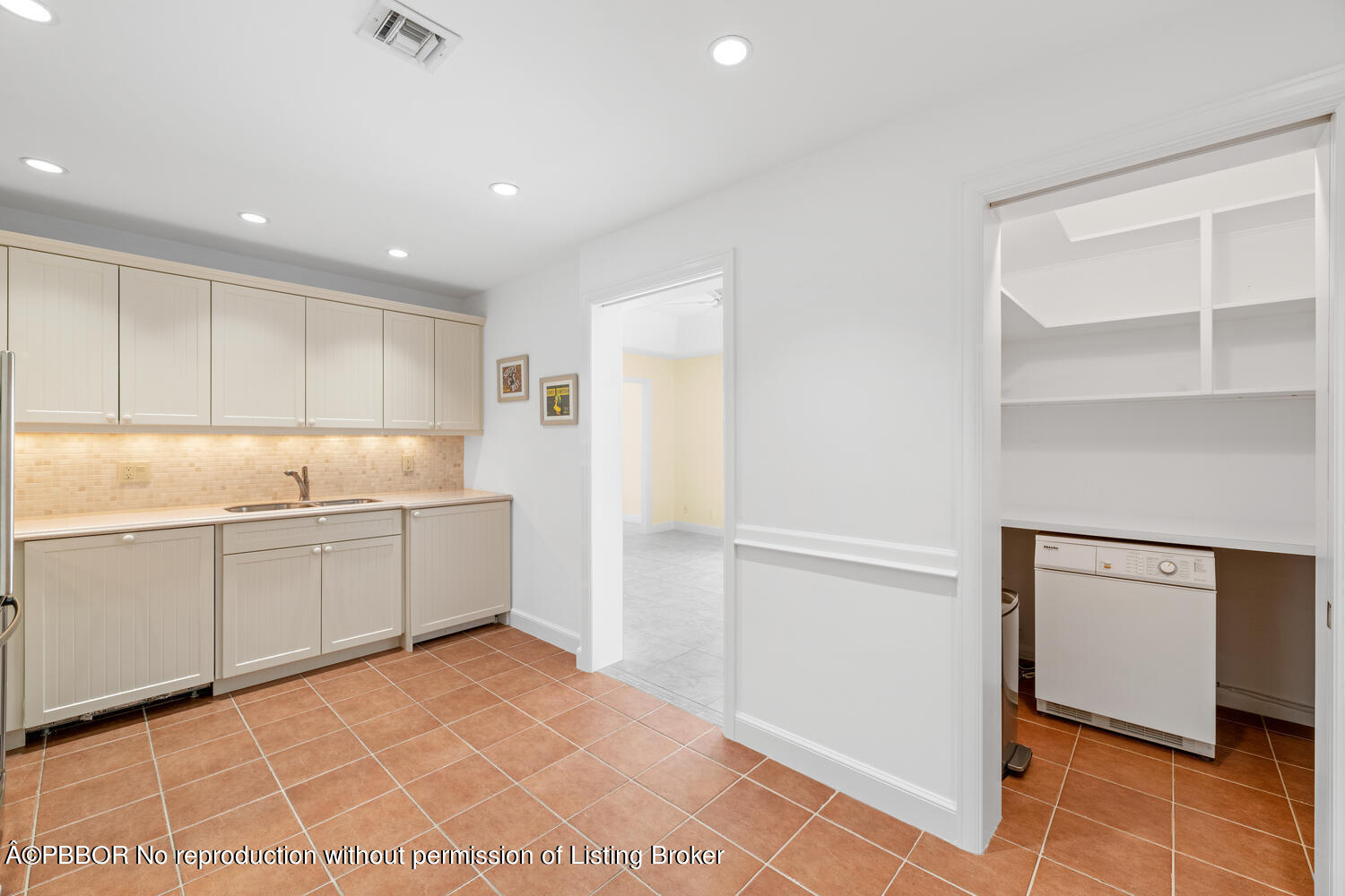 2150 Ibis Isle Road, Unit PH 4 Palm Beach, FL 33480 - Photo 16 of 34 2150 Ibis Isle Rd PH4 Palm-large-015-009