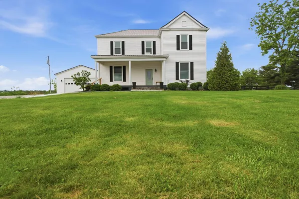 $395,000 | 132 West Maple Leaf Road, Maysville, KY 41056