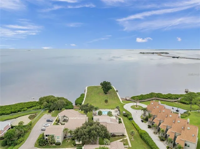 $1,850 | 425 Windrush Bay Drive, Unit 425, Tarpon Springs, FL 34689