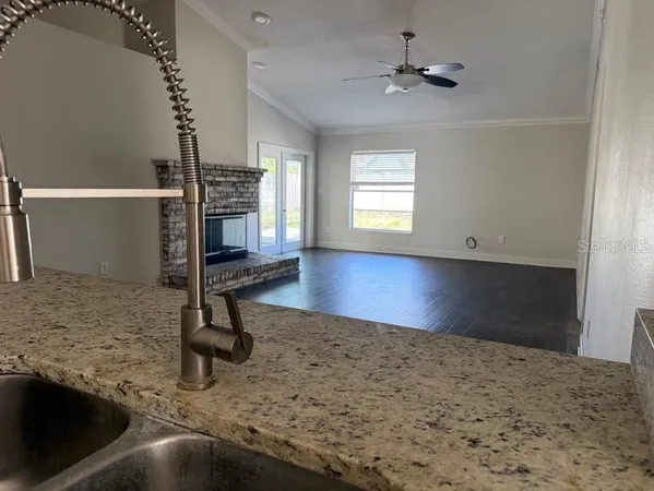 $2,600 | 8753 Hampden Drive, Tampa, FL 33626