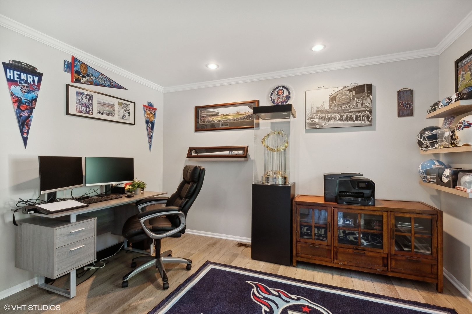 548 Long Hill Road Gurnee, IL 60031 - Photo 16 of 26 a view of a workspace with furniture and wooden floor