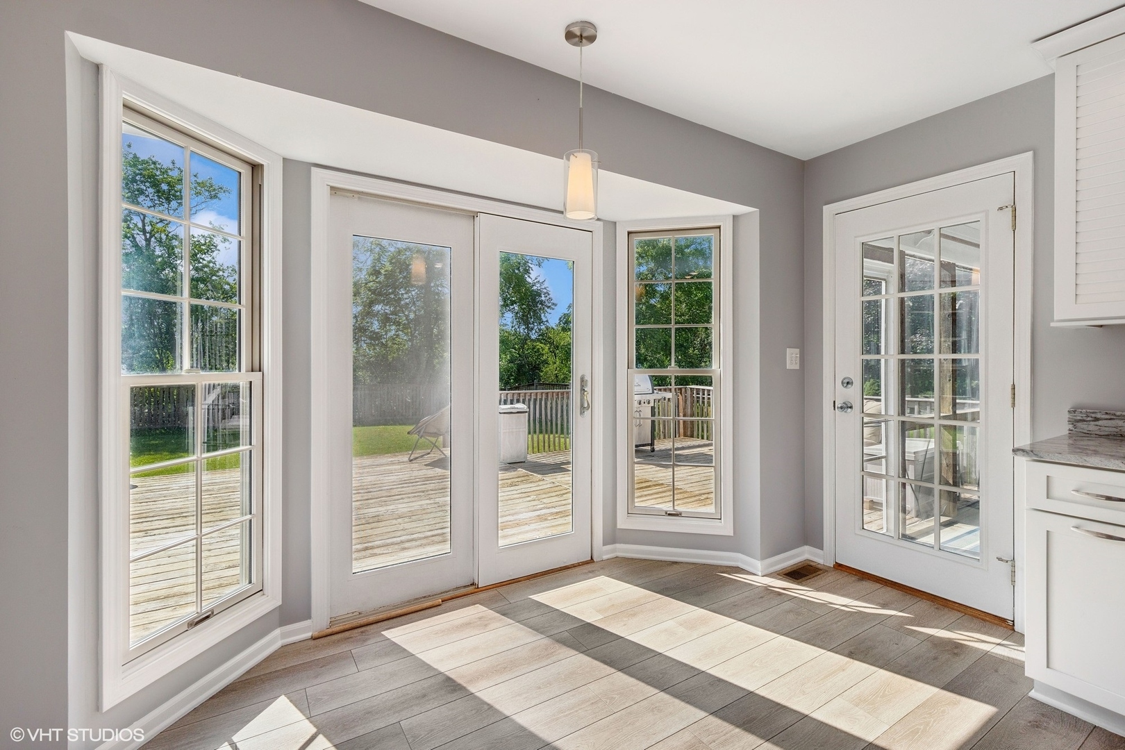 548 Long Hill Road Gurnee, IL 60031 - Photo 8 of 26
