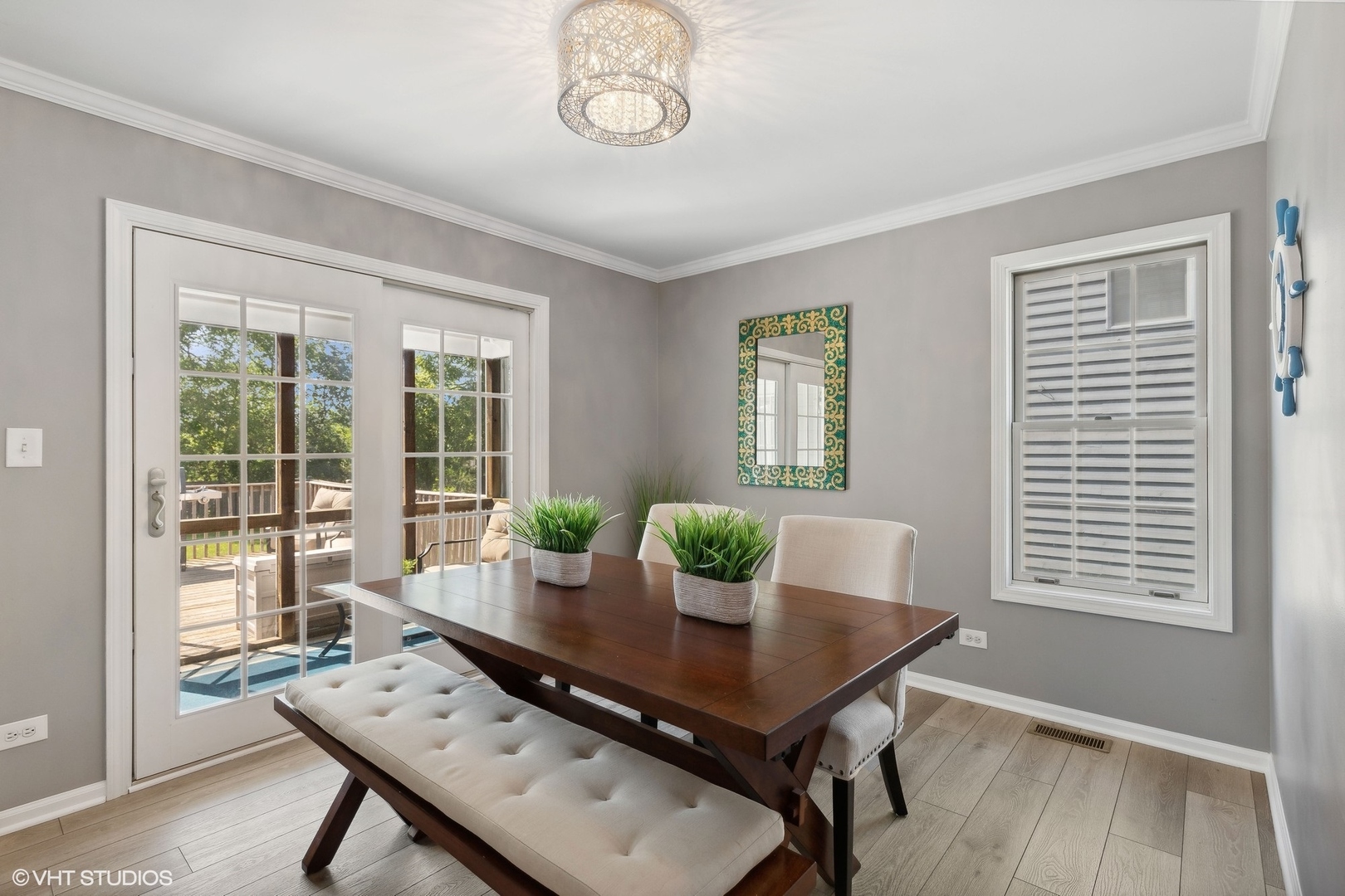 548 Long Hill Road Gurnee, IL 60031 - Photo 9 of 26 a view of a dining room with furniture window and outside view