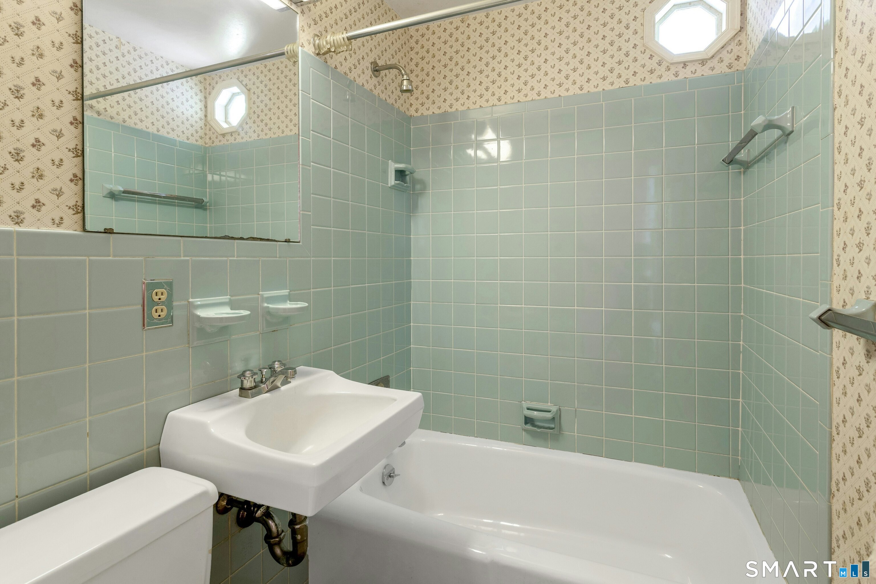 85 Carriage Road Wilton, CT 06897 - Photo 21 of 38