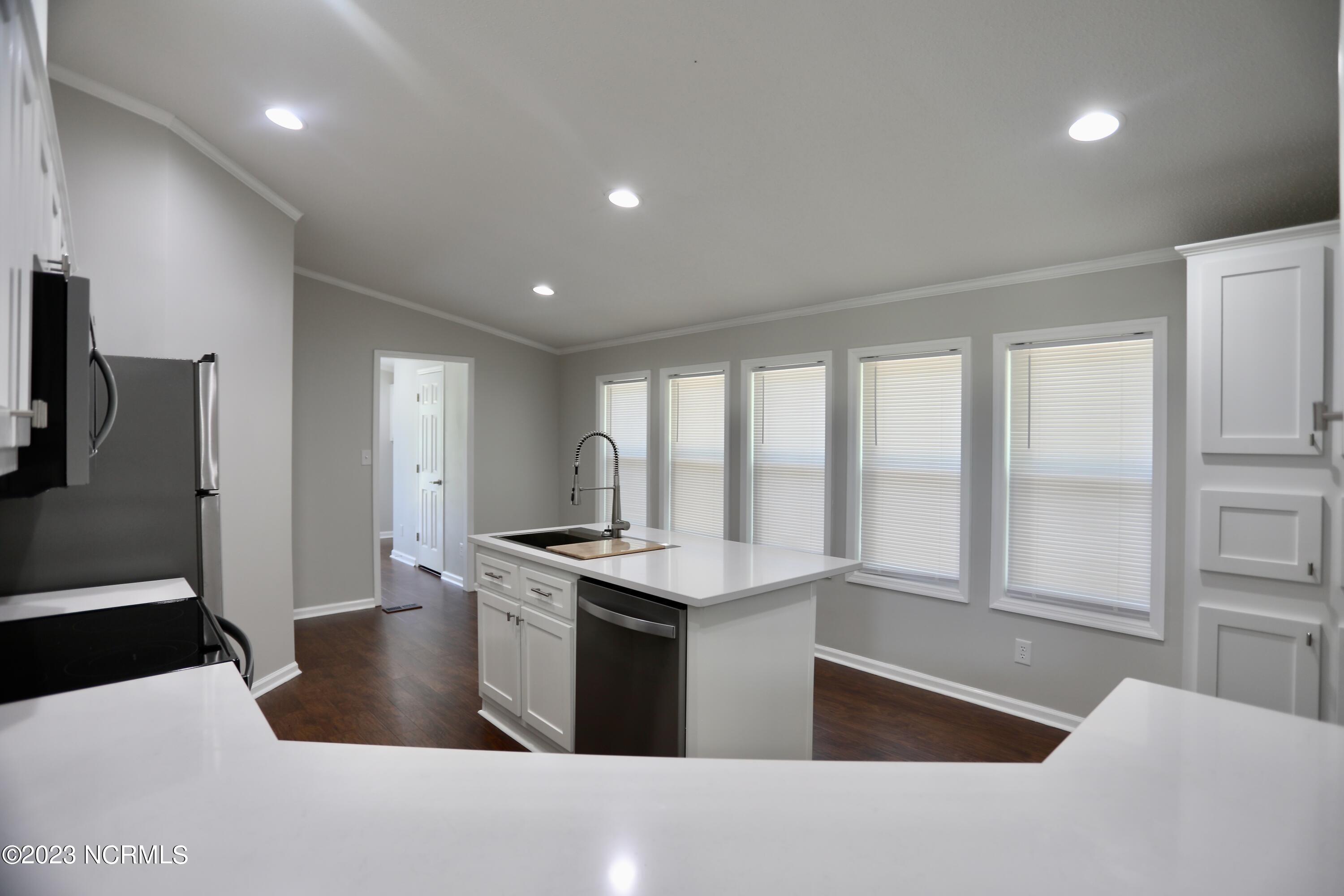 284 Grady Road Cameron, NC 28326 - Photo 4 of 29 023A9207