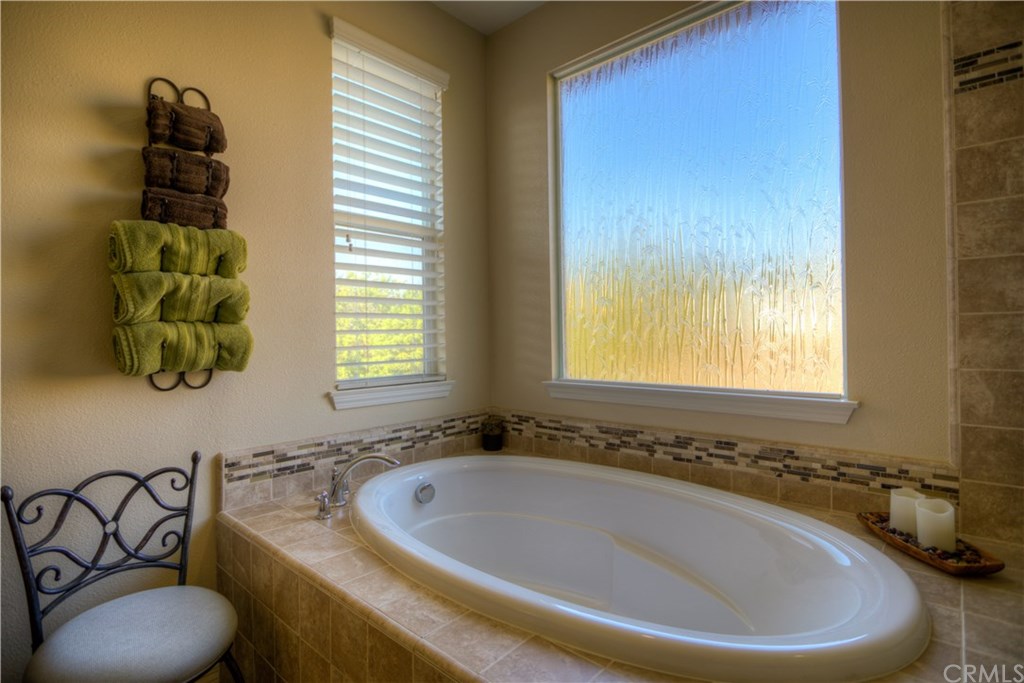 9296 Alta Cresta Avenue Riverside, CA 92508 - Photo 12 of 74 Gallery Image 12