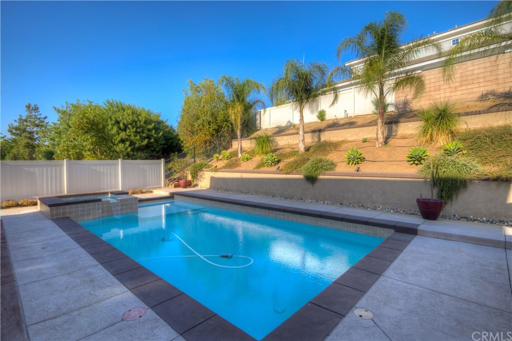 9296 Alta Cresta Avenue Riverside, CA 92508 - Photo 16 of 74 Gallery Image 16