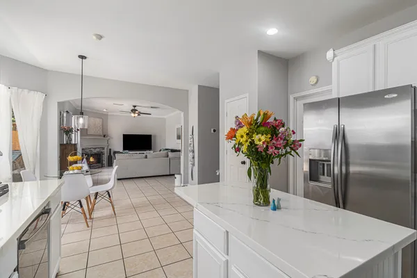 $3,200 | 11230 Sunshine Park Drive, Cypress, TX 77429