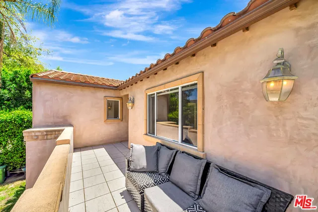 $7,950 | 14916 Hesby Street, Sherman Oaks, CA 91403