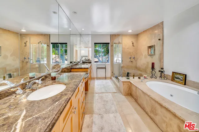 $7,950 | 14916 Hesby Street, Sherman Oaks, CA 91403