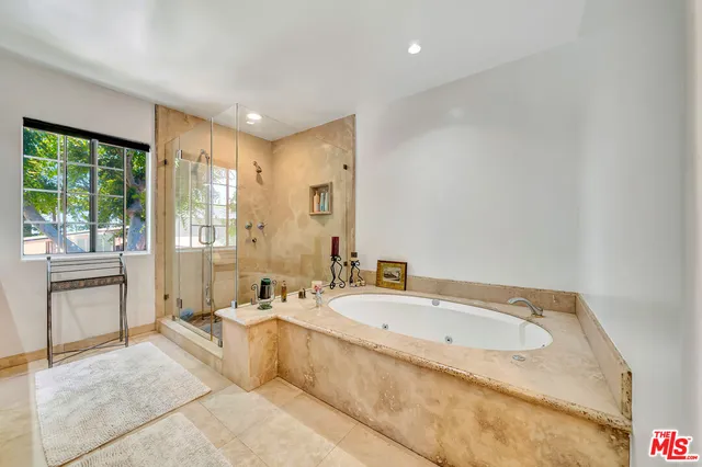 $7,950 | 14916 Hesby Street, Sherman Oaks, CA 91403