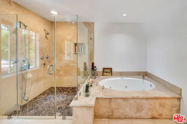 $7,950 | 14916 Hesby Street, Sherman Oaks, CA 91403