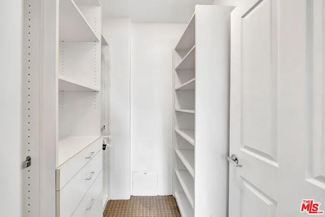 $7,950 | 14916 Hesby Street, Sherman Oaks, CA 91403