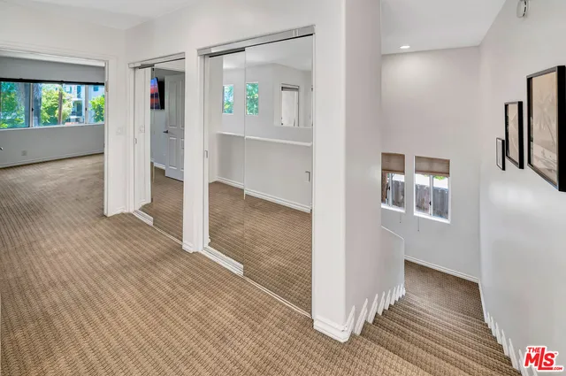 $7,950 | 14916 Hesby Street, Sherman Oaks, CA 91403