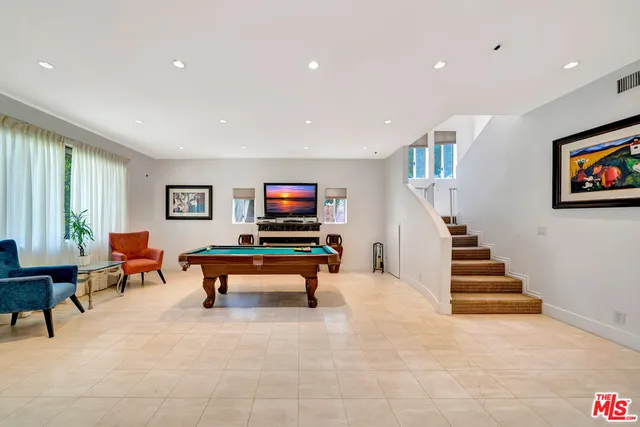 $7,950 | 14916 Hesby Street, Sherman Oaks, CA 91403