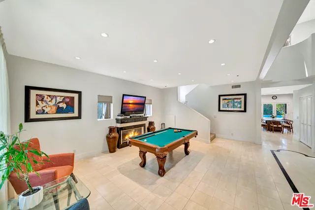 $7,950 | 14916 Hesby Street, Sherman Oaks, CA 91403