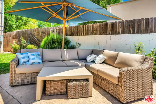 $7,950 | 14916 Hesby Street, Sherman Oaks, CA 91403